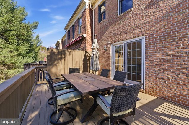 900 HIDDEN MOSS DR, Cockeysville, MD 21030