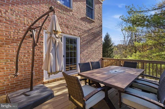 900 HIDDEN MOSS DR, Cockeysville, MD 21030