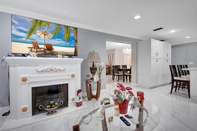 9980 SW 37th Ter, Miami, FL 33165