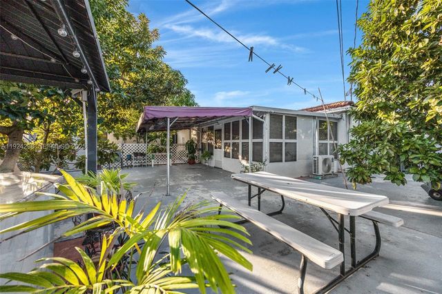 9980 SW 37th Ter, Miami, FL 33165