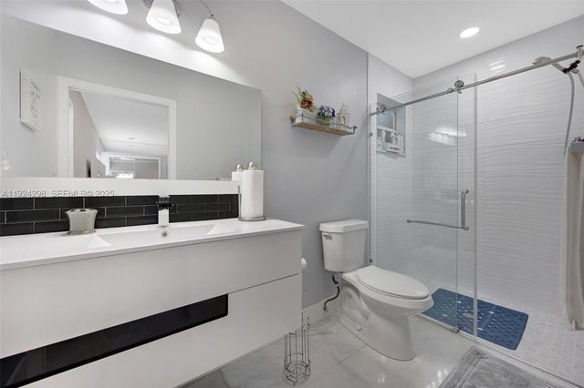 9980 SW 37th Ter, Miami, FL 33165