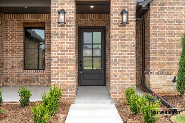 2217 W Cole Drive, Mustang, OK 73064