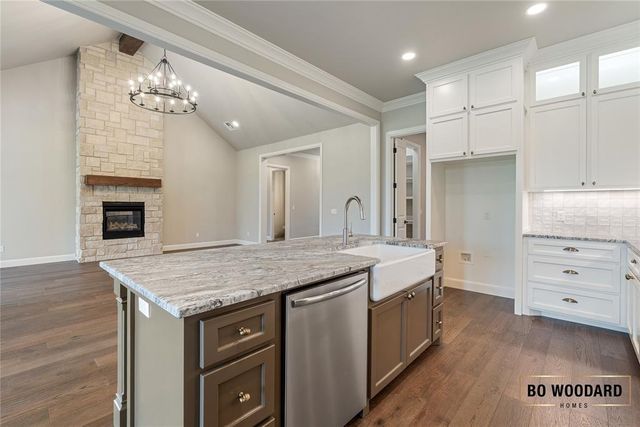 2217 W Cole Drive, Mustang, OK 73064