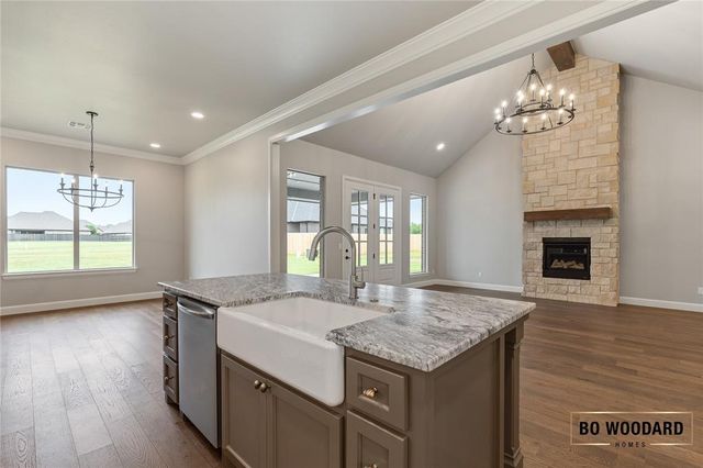 2217 W Cole Drive, Mustang, OK 73064