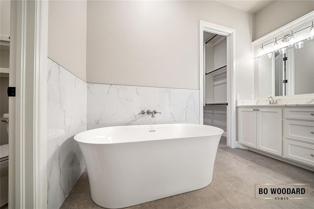 2217 W Cole Drive, Mustang, OK 73064