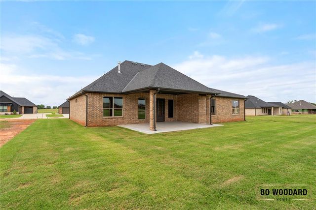2217 W Cole Drive, Mustang, OK 73064