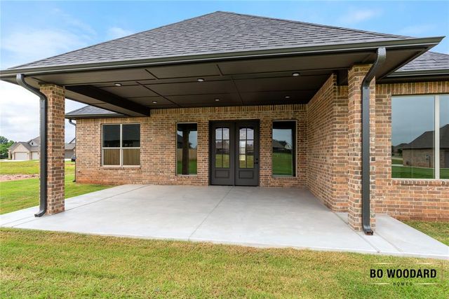 2217 W Cole Drive, Mustang, OK 73064