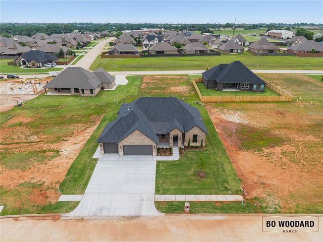 2217 W Cole Drive, Mustang, OK 73064