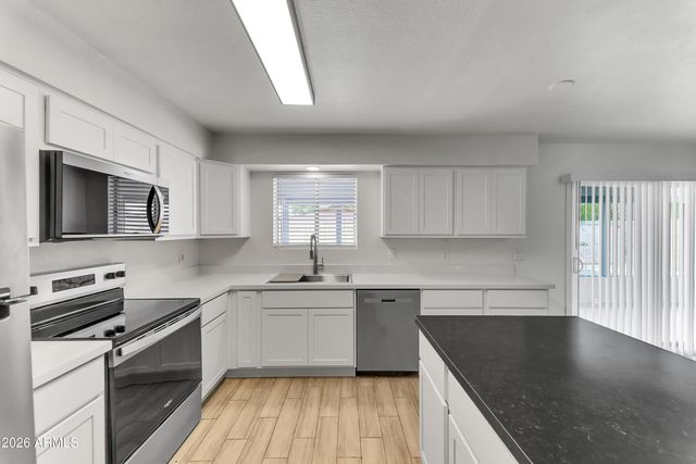 4754 N 39TH Avenue, Phoenix, AZ 85019