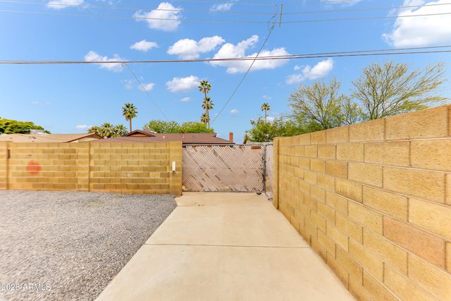4754 N 39TH Avenue, Phoenix, AZ 85019
