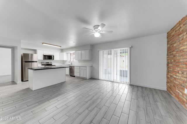 4754 N 39TH Avenue, Phoenix, AZ 85019