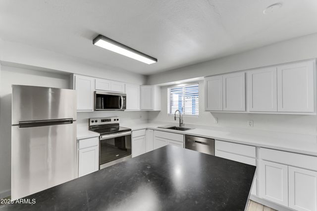 4754 N 39TH Avenue, Phoenix, AZ 85019