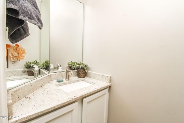 907 E SAN REMO Avenue, Gilbert, AZ 85234