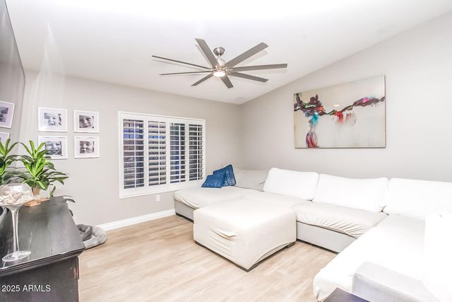 907 E SAN REMO Avenue, Gilbert, AZ 85234