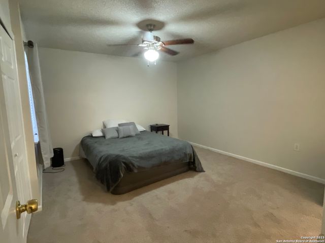 9738 MEADOW DR, Converse, TX 78109