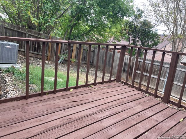 9738 MEADOW DR, Converse, TX 78109