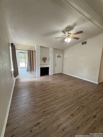 9738 MEADOW DR, Converse, TX 78109