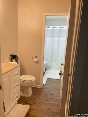 9738 MEADOW DR, Converse, TX 78109