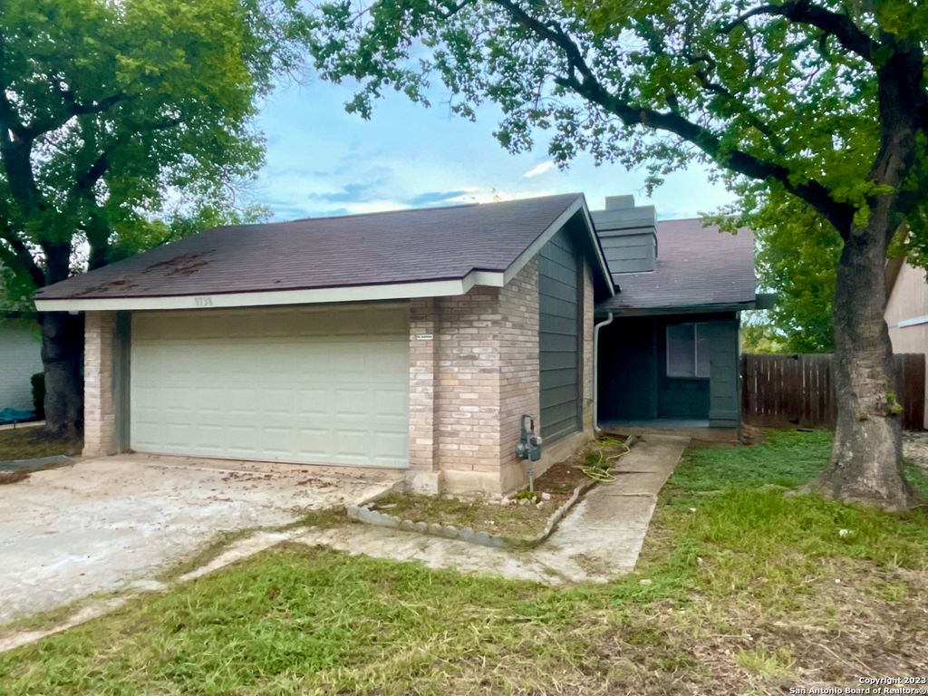 9738 MEADOW DR, Converse, TX 78109