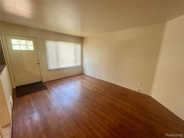 778 4th Avenue, Pontiac, MI 48340