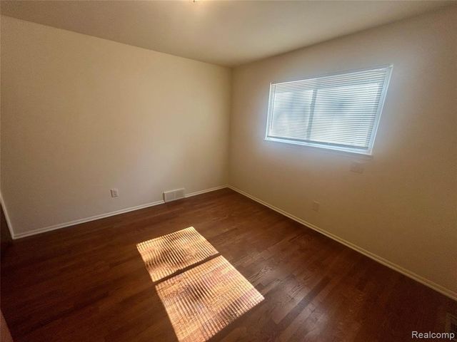 778 4th Avenue, Pontiac, MI 48340