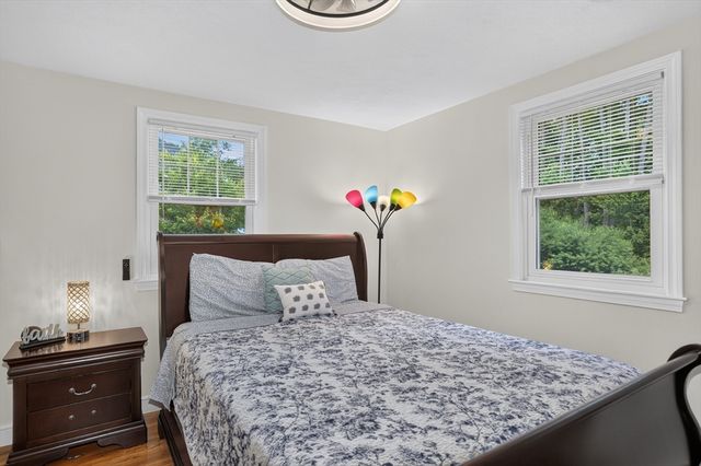 7 Alcine Ln, Burlington, MA 01803