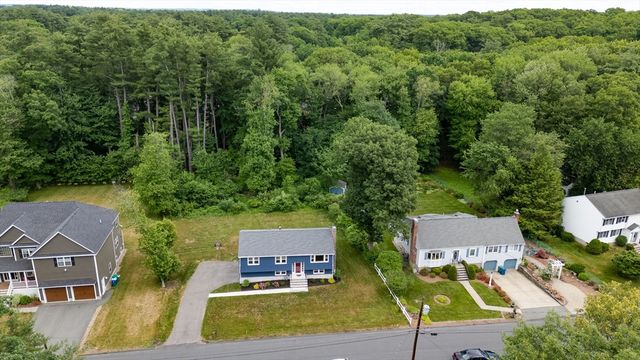 7 Alcine Ln, Burlington, MA 01803