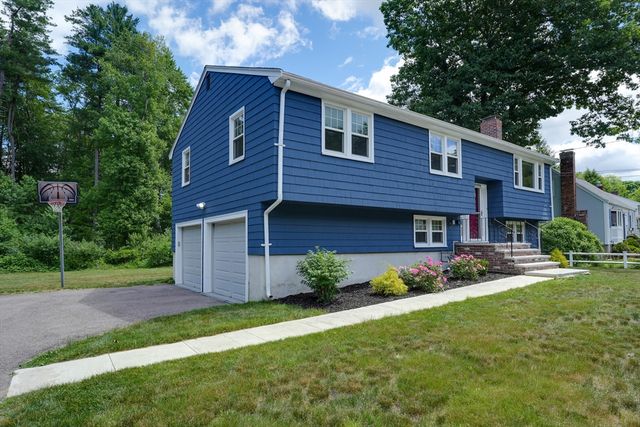 7 Alcine Ln, Burlington, MA 01803