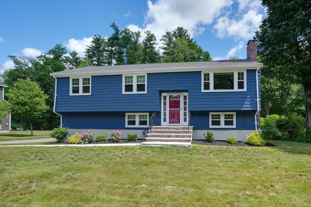 7 Alcine Ln, Burlington, MA 01803