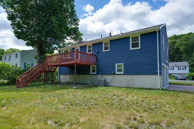 7 Alcine Ln, Burlington, MA 01803