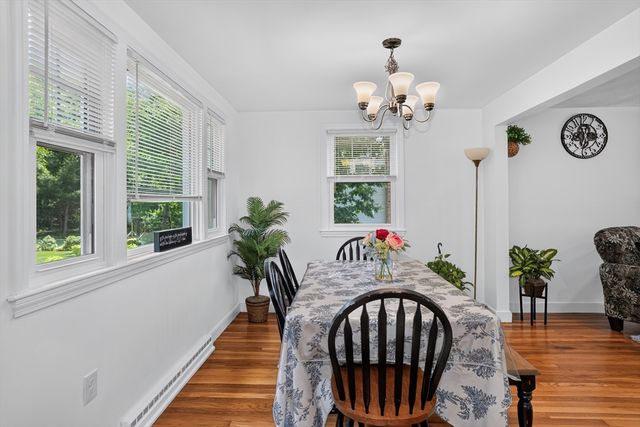 7 Alcine Ln, Burlington, MA 01803