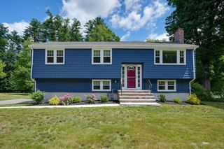 7 Alcine Ln, Burlington, MA 01803