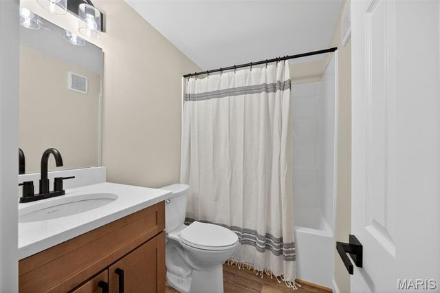 13556 Rustic Valley Drive, Wright City, MO 63390