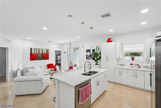 910 Richmond AVE N, Lehigh Acres, FL 33972