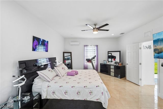 910 Richmond AVE N, Lehigh Acres, FL 33972