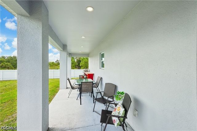 910 Richmond AVE N, Lehigh Acres, FL 33972