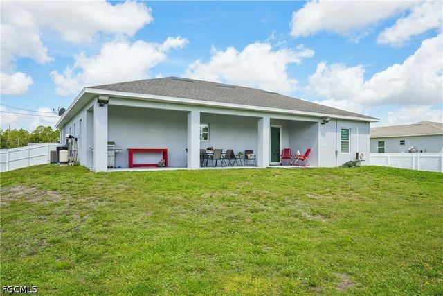 910 Richmond AVE N, Lehigh Acres, FL 33972