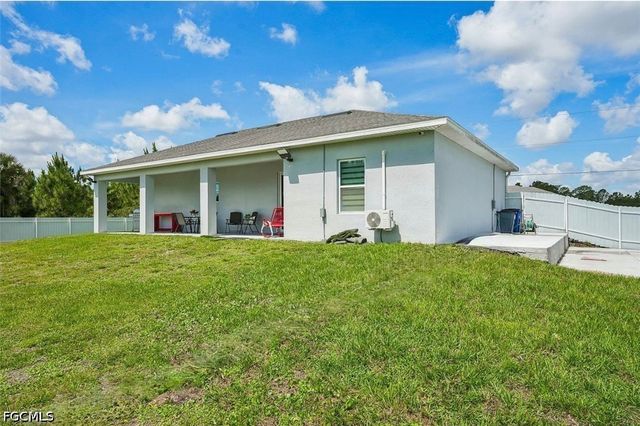 910 Richmond AVE N, Lehigh Acres, FL 33972