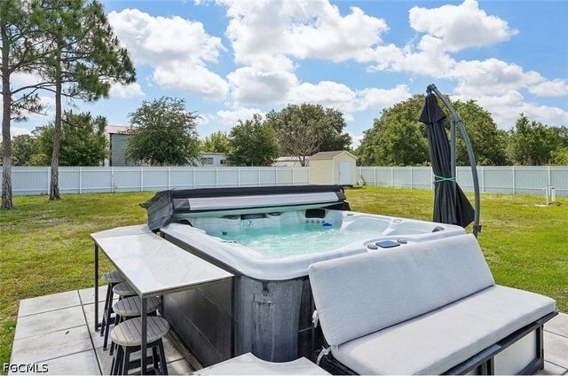 910 Richmond AVE N, Lehigh Acres, FL 33972