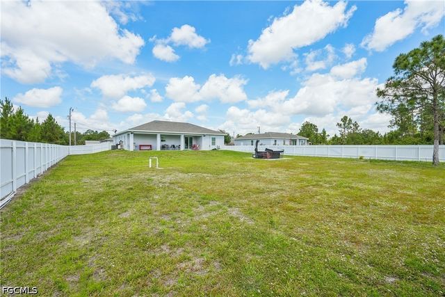 910 Richmond AVE N, Lehigh Acres, FL 33972