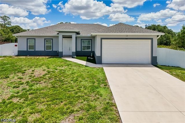 910 Richmond AVE N, Lehigh Acres, FL 33972