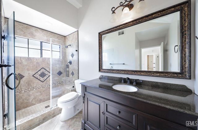 3800 Northgate Drive, Bakersfield, CA 93306