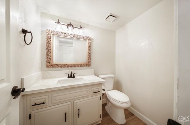 3800 Northgate Drive, Bakersfield, CA 93306