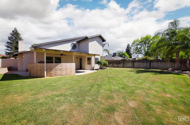 3800 Northgate Drive, Bakersfield, CA 93306