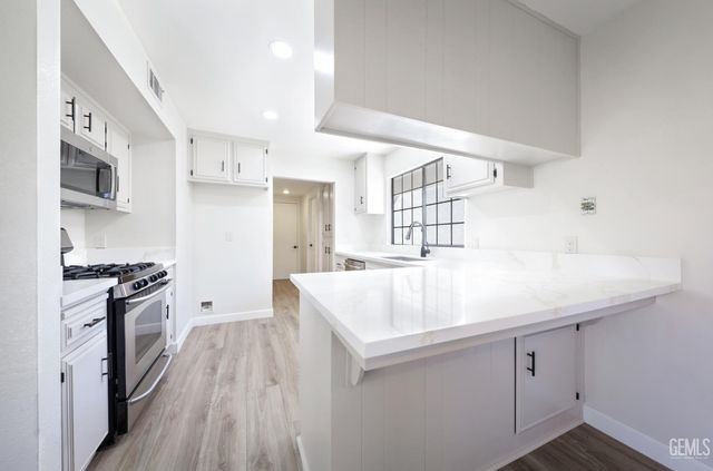 3800 Northgate Drive, Bakersfield, CA 93306