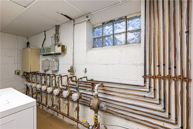 1111 Overland, Duquesne, PA 15110