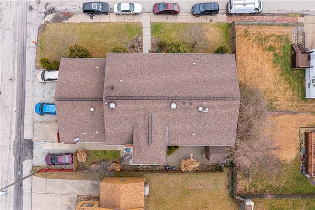 1111 Overland, Duquesne, PA 15110