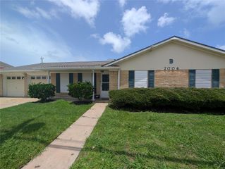 2004 24th Street, Galveston, TX 77550