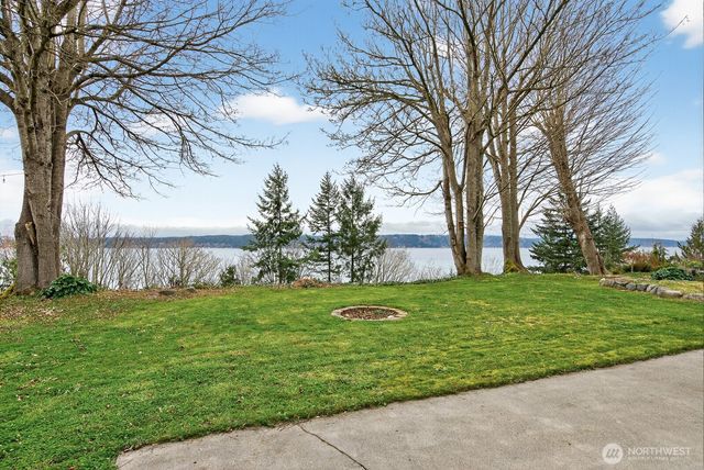 2945 Janet Avenue, Camano Island, WA 98282