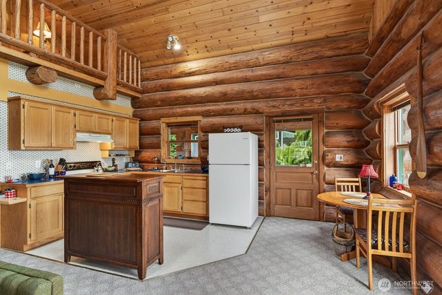 2945 Janet Avenue, Camano Island, WA 98282
